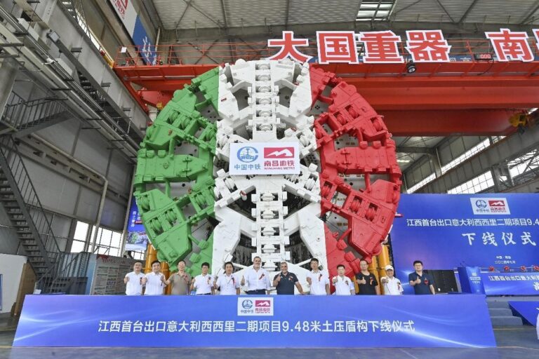 Made in China" products enjoy popularity around world