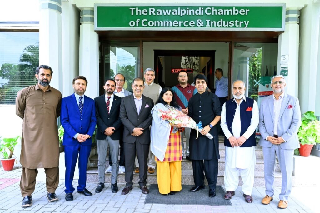 DG RDA Kinza Murtaza Visits RCCI, Discusses Ring Road Project