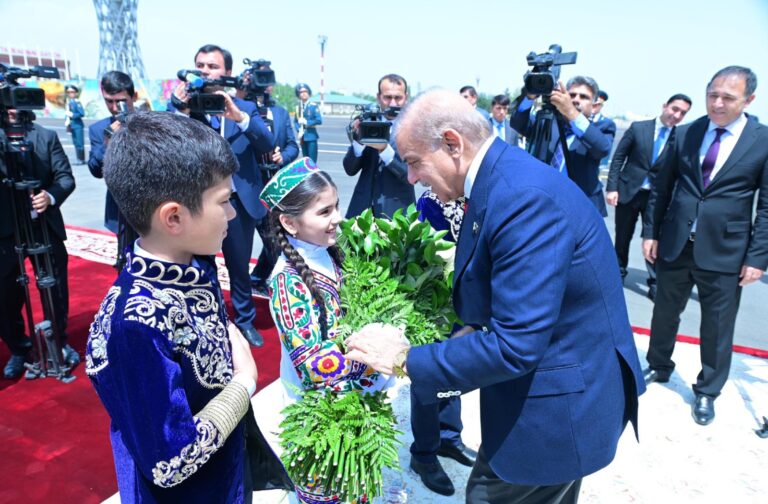 DiplomacyVision Cover Story Prime Minister Shehbaz Sharif met with Russian President Vladimir Putin on the sidelines of the Shanghai Cooperation Organization (SCO) Council of Head of States meeting. The two leaders discussed the expansion of bilateral cooperation between Pakistan and Russia in areas including trade, energy, defence, and security. What is the Shanghai Cooperation Organization? The Shanghai Cooperation Organization was established in 2001 by China and Russia to discuss security concerns in Central Asia and the wider region, Other members are Iran, India, Pakistan, Kazakhstan, Kyrgyzstan, Tajikistan and Uzbekistan. Observer states and dialogue partners include Turkey, Saudi Arabia and Egypt. Prime Minister Shehbaz reaffirmed Pakistan's commitment to strengthening multi-dimensional cooperation with Russia and emphasized overcoming financial and banking challenges to expand bilateral trade beyond the current $1 billion. He also thanked Russia for a recent oil shipment to Pakistan and expressed a desire to continue such collaborations. The prime minister held meetings with United Nations (UN) Secretary General Antonio Guterres, Turkiye President Recep Tayyip Erdogan, Azerbaijan President Ilham Aliyev, Tajikistan President Emomali Rahmon, Kyrgyzstan President Sadyr Japarov, and Belarusian President Aleksandr Lukashenko. The meeting, described as "warm and cordial," covered bilateral relations with a special focus on trade, economic relations, and energy, as well as important regional and global issues. Both sides agreed to convene the next meeting of the Pakistan-Russia intergovernmental Cooperation at Moscow at an early date, and PM Shehbaz extended an invitation to President Putin to visit Pakistan. President Putin highlighted the cordial relations between the two countries, enhanced by trade linkages, and expressed readiness to promote cooperation in energy and agriculture, as well as food security. In a separate meeting, Prime Minister Shehbaz Sharif and President Shavkat Mirziyoyev of Uzbekistan reaffirmed their commitment to multifaceted relations, focusing on trade, connectivity, defence, security, culture, and people-to-people contacts. They discussed the importance of the Preferential Trade Agreement and Pakistan-Uzbekistan Transit Trade Agreement in enhancing bilateral trade. The leaders highlighted Uzbekistan's role as a transit point for trade expansion and agreed to examine options for enhancing connectivity, including Karachi Port's connectivity to Tirmez. They also discussed the situation in Afghanistan and the importance of a peaceful and stable Afghanistan for regional prosperity. The early realization of the Uzbekistan-Afghanistan-Pakistan Railway Project was also emphasized. Prime Minister Shehbaz Sharif's official visit to Tajikistan resulted in the reaffirmation of the commitment to enhance bilateral economic cooperation. During discussions with President Emomali Rahmon, both leaders emphasized the significance of road, rail, and air connectivity, and the early completion of the CASA-1000 power project. The two countries committed to exploring preferential market access for each other's goods and conducting expert-level consultations to strengthen trade relations. They also agreed to convene the 7th Session of the Pakistan-Tajikistan Joint Commission on Trade, Economic, and Scientific-Technical Cooperation at the earliest opportunity. The Strategic Partnership Agreement between Tajikistan and Pakistan was signed, symbolizing deepening mutual trust and opening new avenues for advancing bilateral cooperation. Prime Minister Shehbaz invited the Tajik President to visit Pakistan, and both sides supported each other's candidature for non-permanent membership of the UN Security Council. During his visit to Tajikistan, Prime Minister Shehbaz emphasized regional connectivity, proposing that Pakistan host a regional connectivity summit to provide trade corridors to Central Asian countries. He highlighted CPEC as a linchpin for Pakistan's connectivity with the region, mentioning that Phase-II focuses on infrastructure development, green development, ICT, industrialization, and agriculture modernization. Both Pakistan and Tajikistan agreed on enhancing cooperation in counter-terrorism, combating trans-national organized crimes, human and drug trafficking. They emphasized the need for a peaceful, prosperous, interconnected, and stable Afghanistan for regional progress. PM Shehbaz met Russian President Vladimir Putin and called for overcoming financial and banking issues between the two countries by renewing and expanding trade under a barter system. Speaking during their meeting on the sidelines of the SCO summit, the premier recalled how Pakistan and Russia used to have a bilateral trade and a barter system in the 1950s and 1960s. “I think today is the time we can overcome financial and other banking issues by renewing our trade and expanding our trade under a barter,” PM Shehbaz told President Putin. “That will be very beneficial to Pakistan and we will able to overcome many problems.” In his remarks, President Putin said Pakistan and Russia enjoyed cordial re­­lations which had impro­ved due to the trade linkages. Putin said both countries could enhance their cooperation in energy and agriculture and expressed his readiness to promote cooperation with Pakistan in the field of food security. Meanwhile, PM Shehbaz also met with Belarus President Aleksandr Lukashenko on the sidelines of the SCO summit. Both leaders noted positive growth in all aspects of bilateral relations over the past decade and reaffirmed their commitment to further strengthen mutually beneficial cooperation as well as economic and trade relations, Associated Press of Pakistan reported. Political relationships, trade and investment, military cooperation, and regional issues were among numerous issues discussed, the report said. It added that the premier highlighted Pakistan’s policy of economic revival through export-led growth, strengthening of public finances, and attracting investment from friendly countries. In a post on X about the “cordial meeting”, the prime minister noted he congratulated President Lukashenko on Belarus’ membership of the SCO. Both sides also exchanged views on regional and international developments, he added. “Delighted that President Lukashenko has accepted my invitation to undertake an official visit to Pakistan soon.” According to state-run Radio Pakistan, PM Shehbaz also met other global leaders, including United Nations Secretary-General António Guterres, Turkish President Recep Tayyip Erdogan, Azerbaijan President Ilham Aliyev, Tajikistan President Emomali Rahmon and Kyrgyzstan President Sadyr Japarov. Prime Minister Shehbaz shared his meetings and discussions on social media, expressing satisfaction at the growing ties between Pakistan and Russia, and highlighting the exchange of views on bilateral cooperation and regional issues during his meetings at the SCO summit in Astana. This series of engagements reflects Pakistan's active diplomatic efforts to strengthen regional cooperation and enhance bilateral relations with key countries in the region.