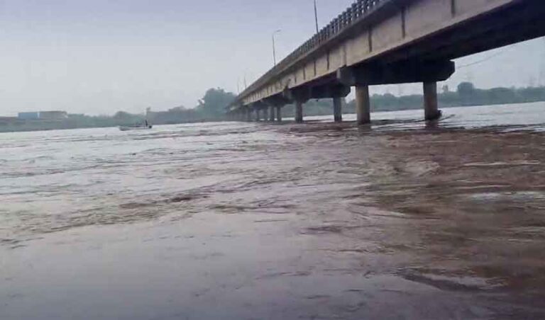 River Chenab flood