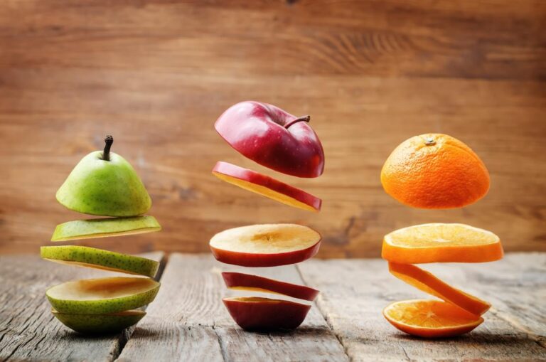 Is It Healthy to Eat the Peel of Fruits?