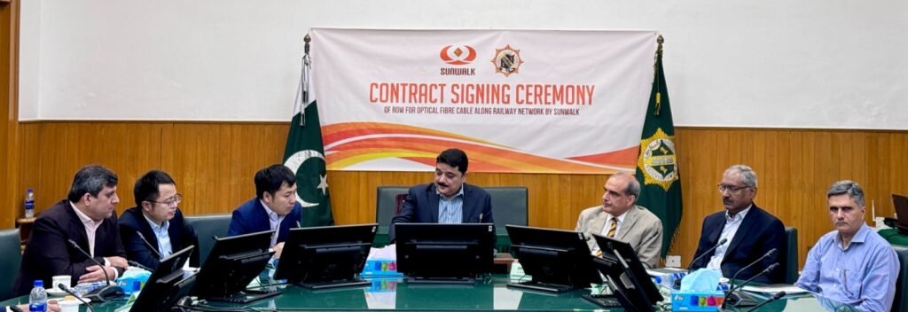 Pakistan Attracts Massive Investments in Telecom Infrastructure