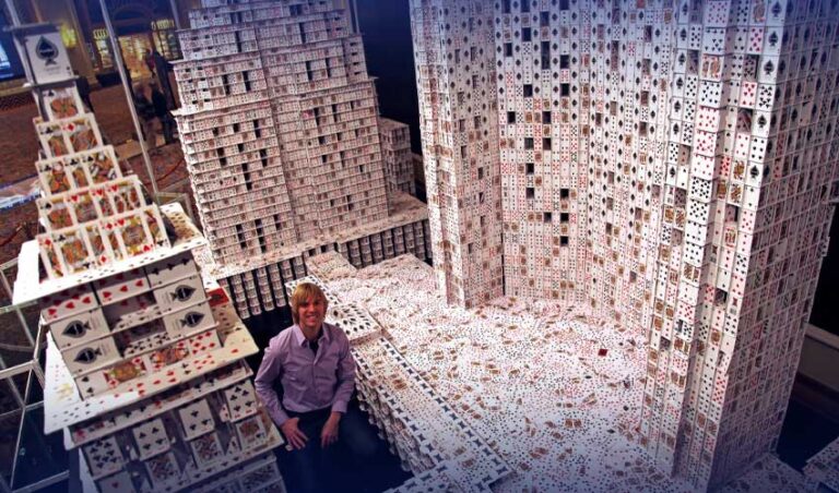 Card-stacking artist