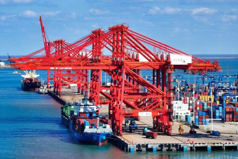 China to develop new institutions for higher-standard open economy