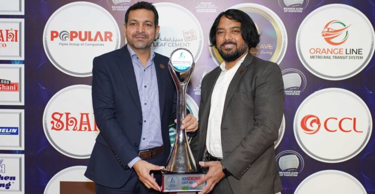 Cheezious Wins Prestigious " Fastest Growing Restaurant Network of the Year " at the Brand of the Year Awards