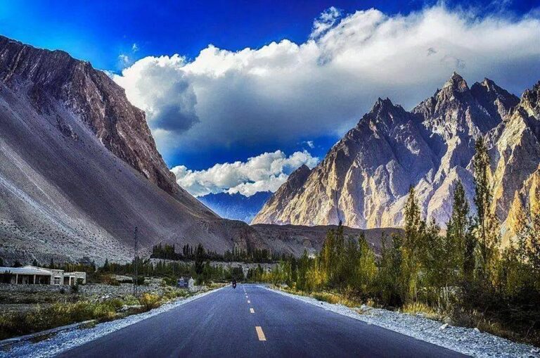 Karakoram Highway, a wonderful artistic feat