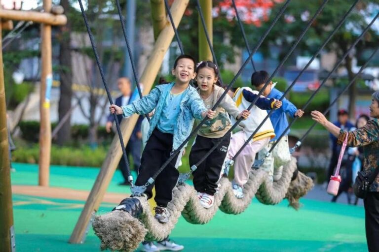 China achieves steady progress in human rights