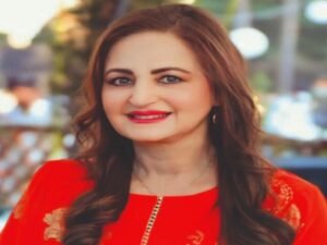 Leyla Zuberi talks divas amongst young peers