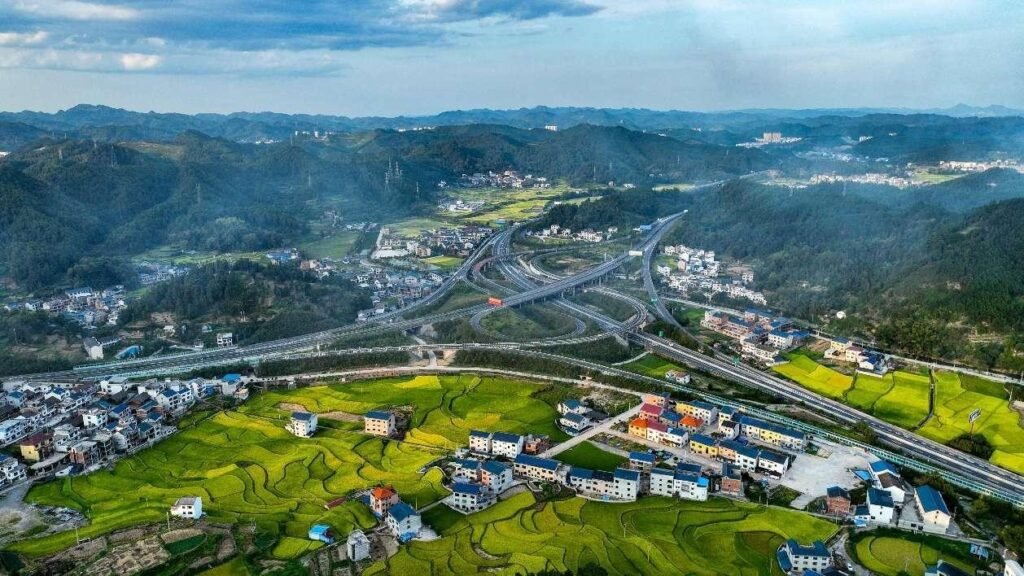 Zoom into China’s integrated urban-rural development via rural road infrastructure