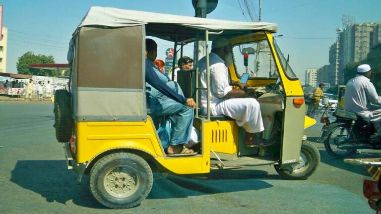 60,000+ Unregistered Rickshaws in Mardan Spark Safety Concerns