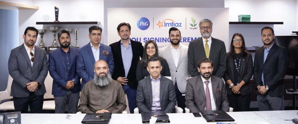 P&G Pakistan, Imtiaz Group, and Akhuwat Islamic Microfinance Join Forces to Empower Women Micropreneurs with Interest-Free Loans