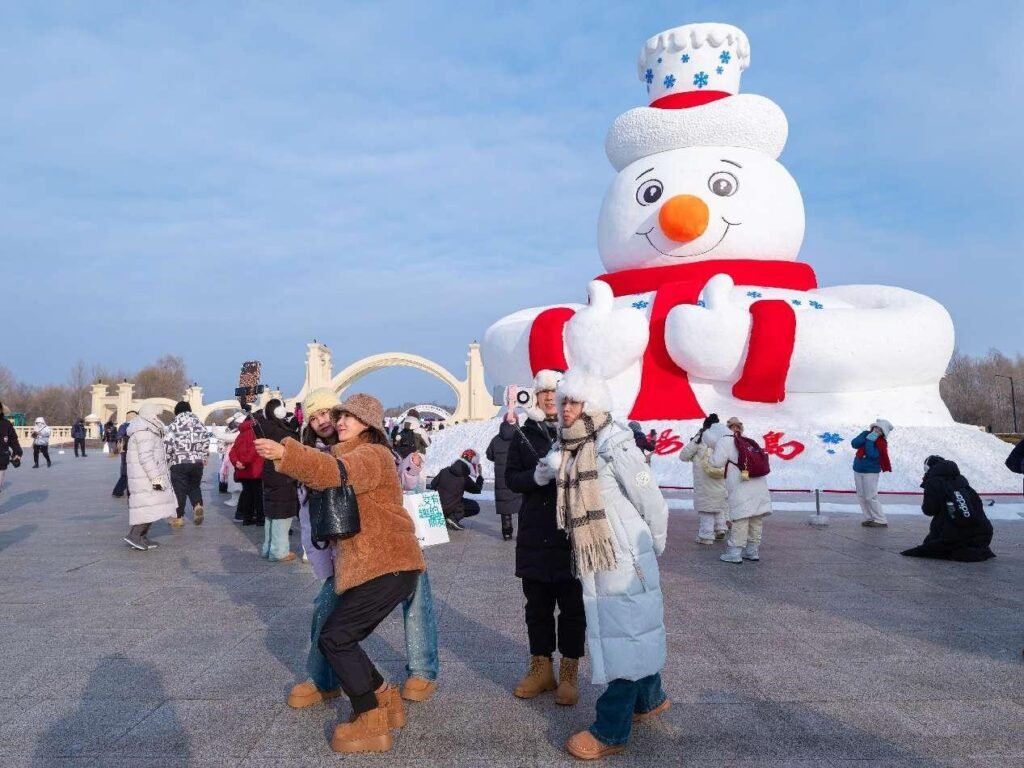 Ice; snow tourism continues to boom in NE China's Harbin