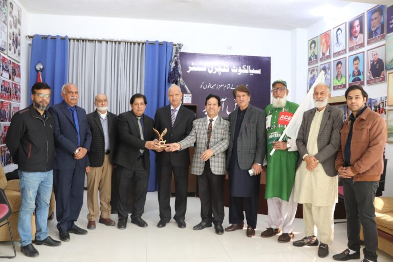 Dr. Shoaib Saddal Lauds Efforts to Preserve Sialkot's Heritage