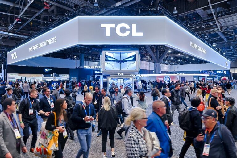 TCL Showcases Its Latest Display Innovations and Breakthroughs Across Smart Devices TCL Showcases Its Latest Display Innovations and Breakthroughs