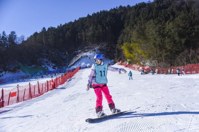 China turns ice, snow economy into new growth driver