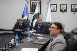 HEC chairman and MoFEPT secretary at Virtual University Islamabad reviewing digital education model