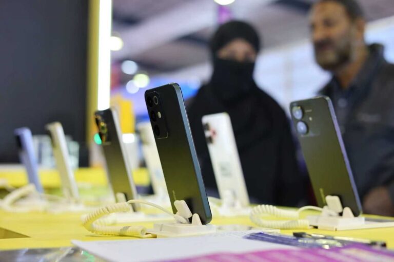 realme 15 Pro GOT Edition showcased with Qist Bazaar installment plans in Pakistan