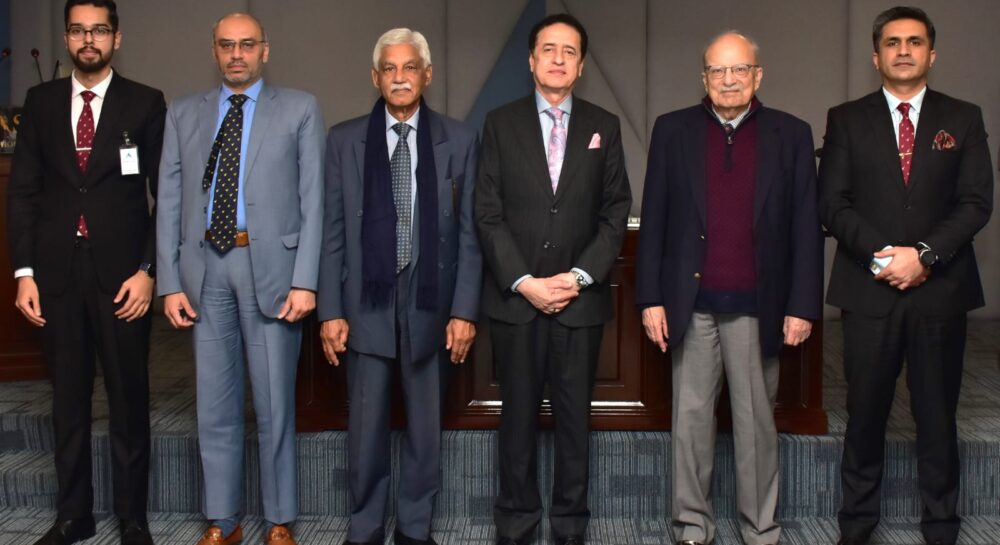 Scholars and experts discuss evolving global order and China-US reset at CASS Lahore.