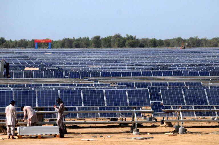 Sindh distributes over 170,000 solar kits, 30,000 more planned