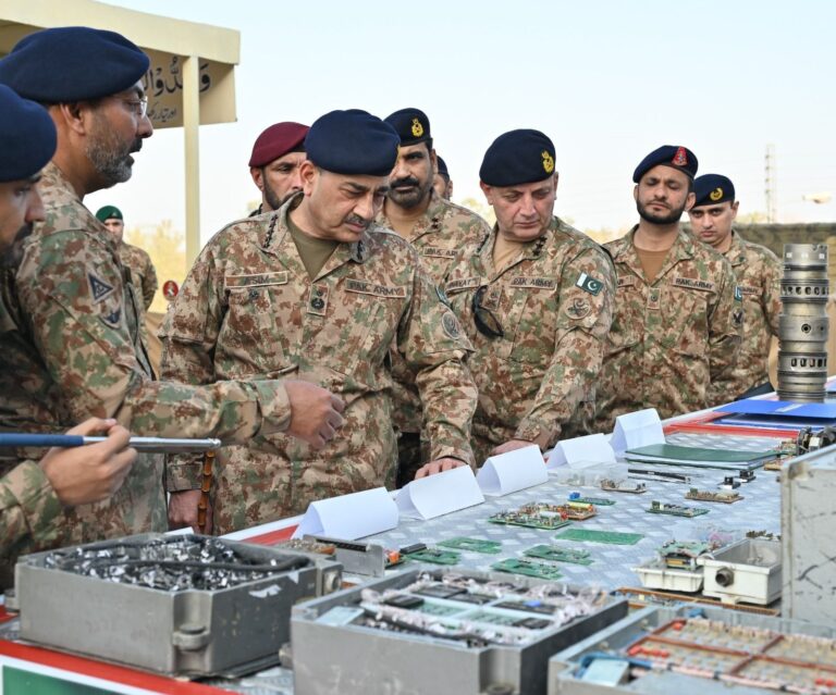 COAS and CDF Field Marshal Asim Munir reviews multi-domain preparedness during his visit to Bahawalpur Garrison.