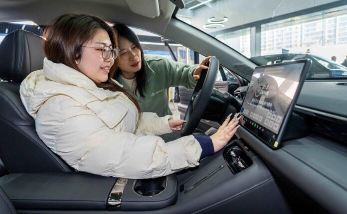 China's automobile production, sales both surpass 34 million units in 2025