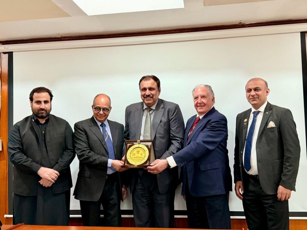 CDA Hospital hosts international obesity seminar featuring live bariatric surgery