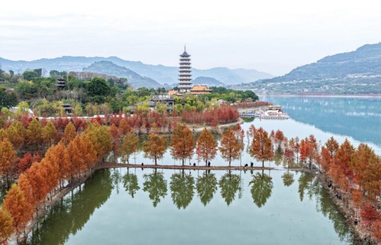 Improved water ecology transformed into economic benefits in Kaizhou district, Chongqing