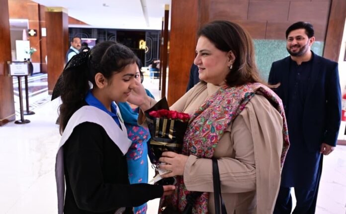 Adolescent girls attend a nutrition awareness session under the BISP SOPRAN pilot in Pakistan.