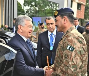 Pakistan and Uzbekistan leaders discuss defence cooperation during visit to GIDS in Rawalpindi.
