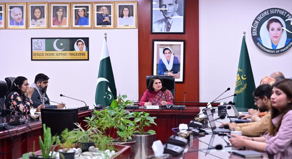 Beneficiaries receiving Benazir Kafalat payment under BISP in Pakistan.