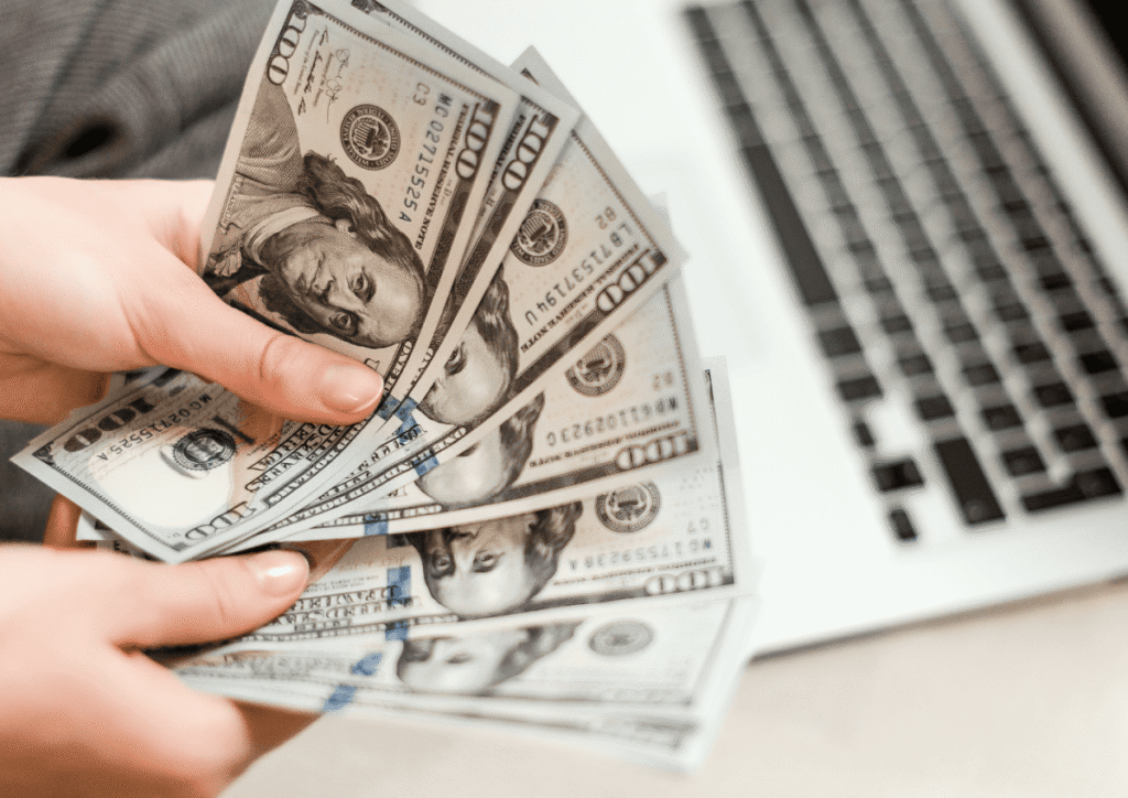 Pakistani freelancer working online as SBP reports $557 million earnings in first half of FY26.