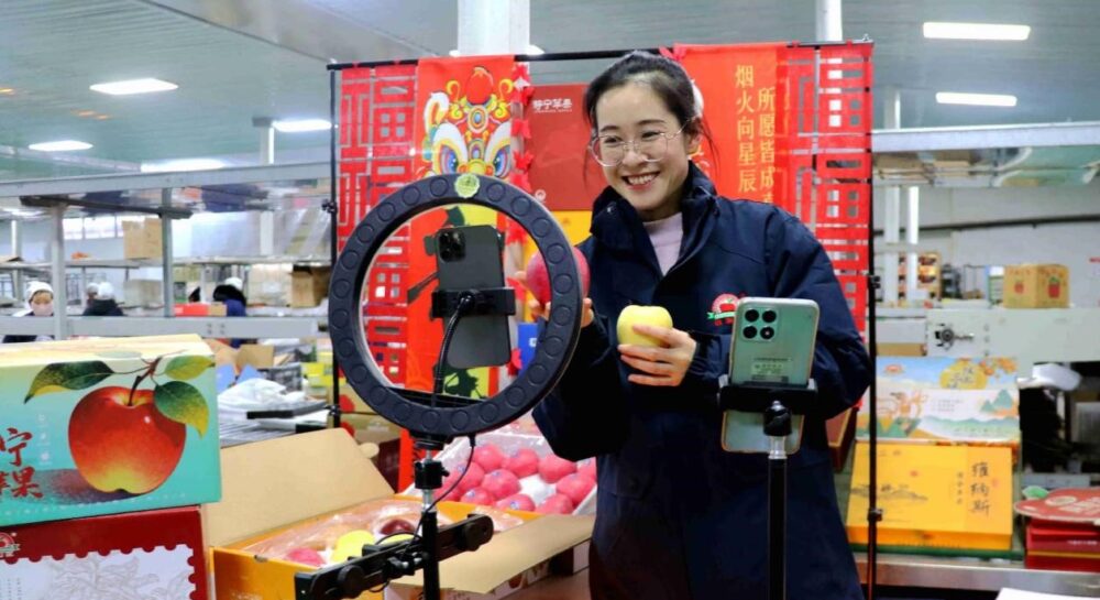 China maintains position as world's top apple producer and consumer