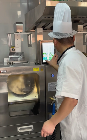 AI-powered community canteen brings smart dining to Beijing neighborhood