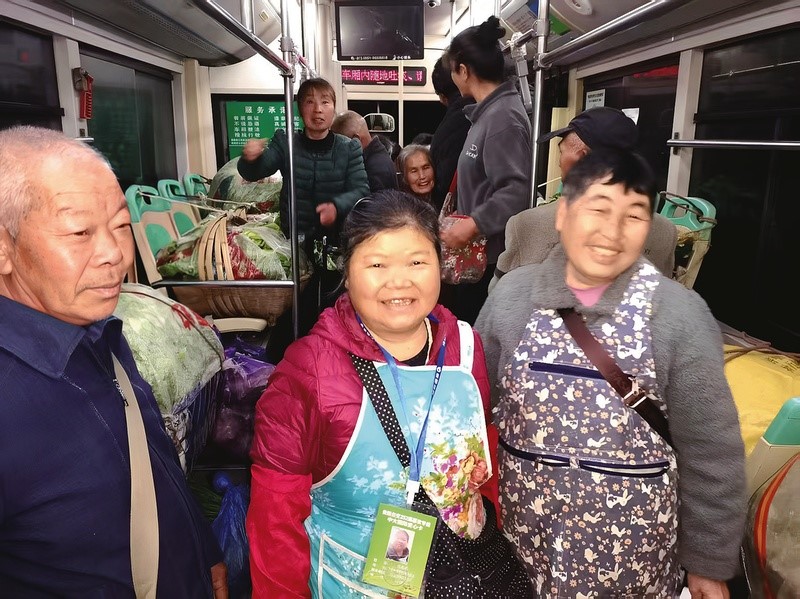 'Vegetable bus' offers glimpse into China's people-centered governance 'Vegetable bus' offers glimpse into China's people-centered governance