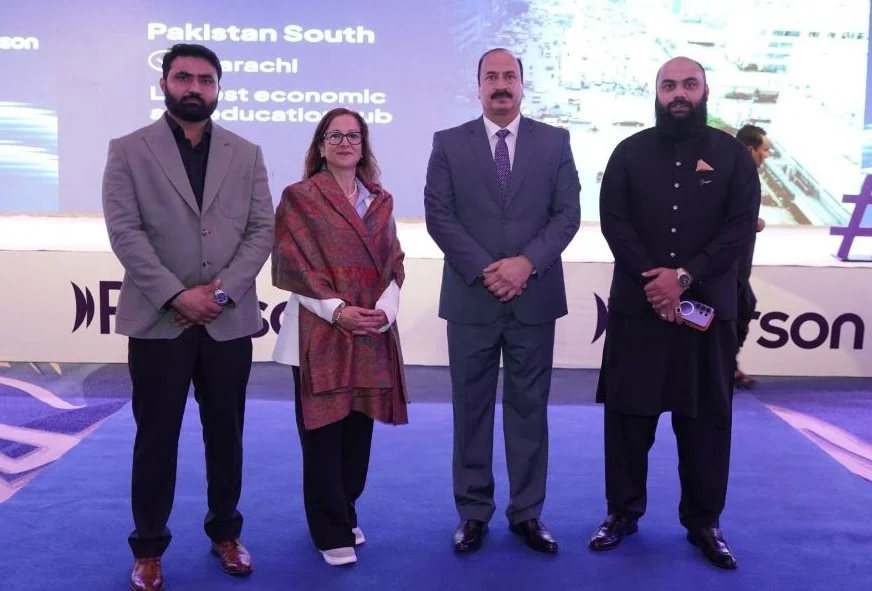Pearson Education honours leading education consultants