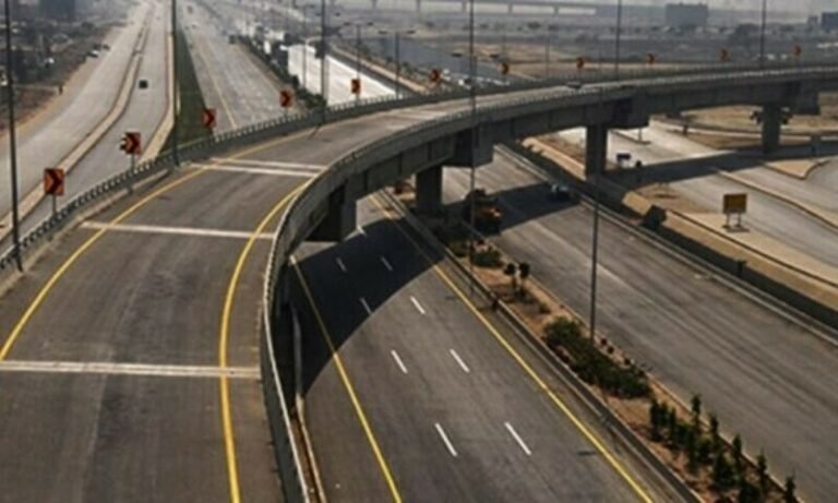 KP unveils Rs105bn roads, bridges plan KP unveils Rs105bn roads, bridges plan