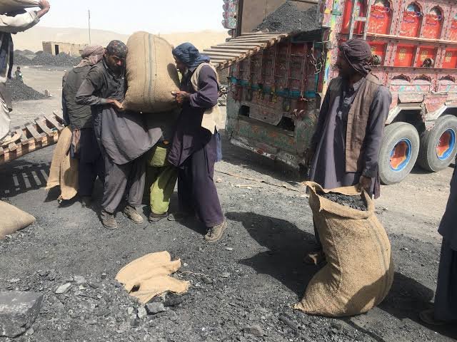Balochistan coal miners receive over Rs260m in welfare grants since 2019