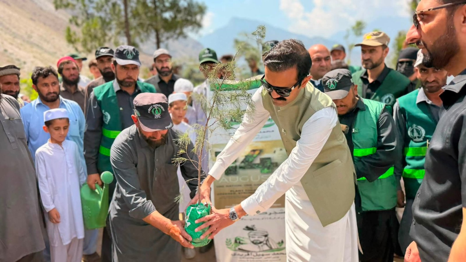 Chitral Forest Division Organizes Mega Plantation Drive on Independence Day