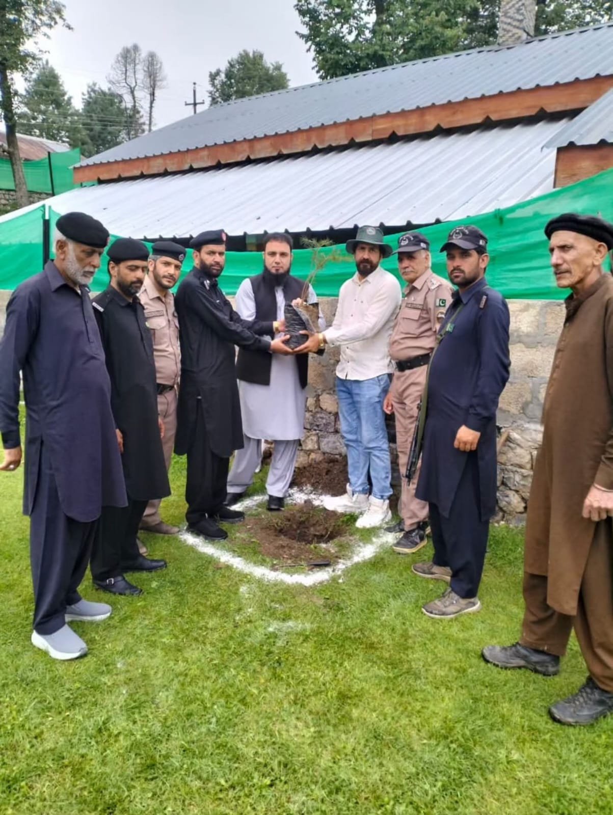 Climate Change Department Official Visits Ayubia National Park, Plants Sapling