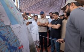 PDMA Chief Visits Flood-Hit Area in Layyah as River Erosion Control Work Begins