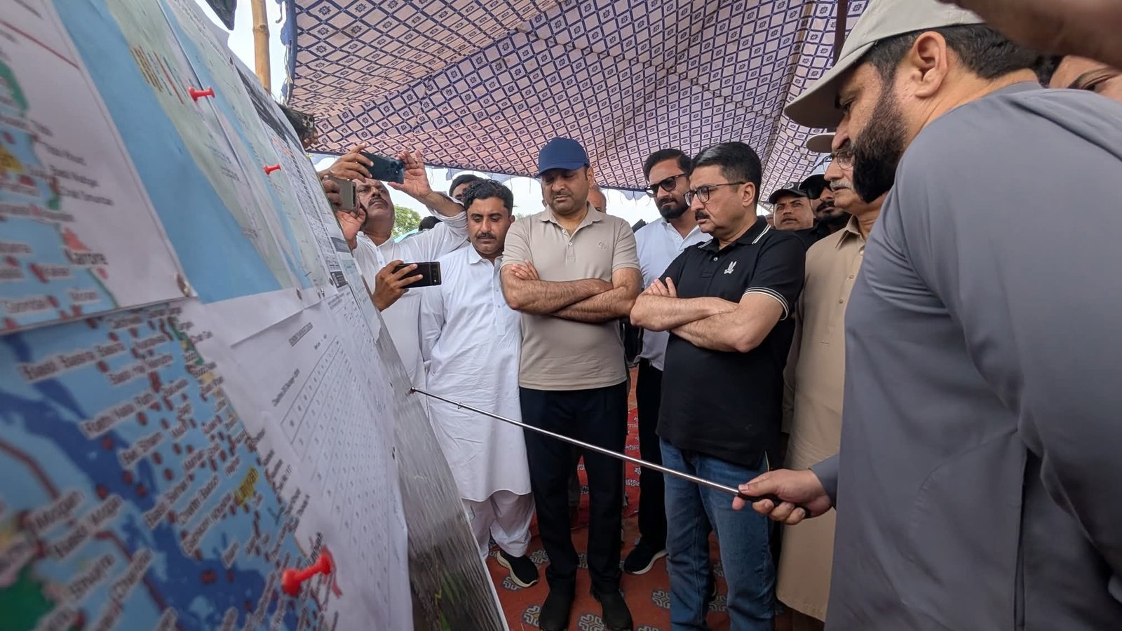 PDMA Chief Visits Flood-Hit Area in Layyah as River Erosion Control Work Begins