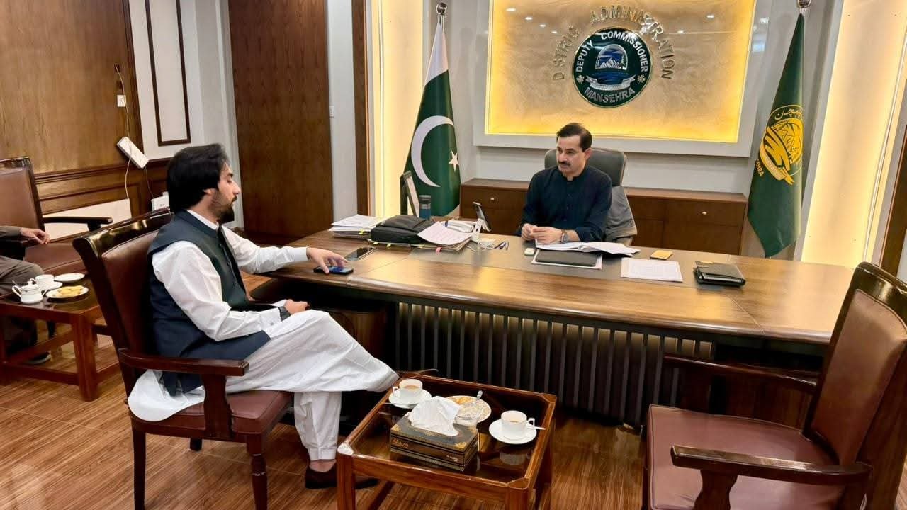 Mansehra Officials Discuss Stronger Action Against Illegal Timber Trade