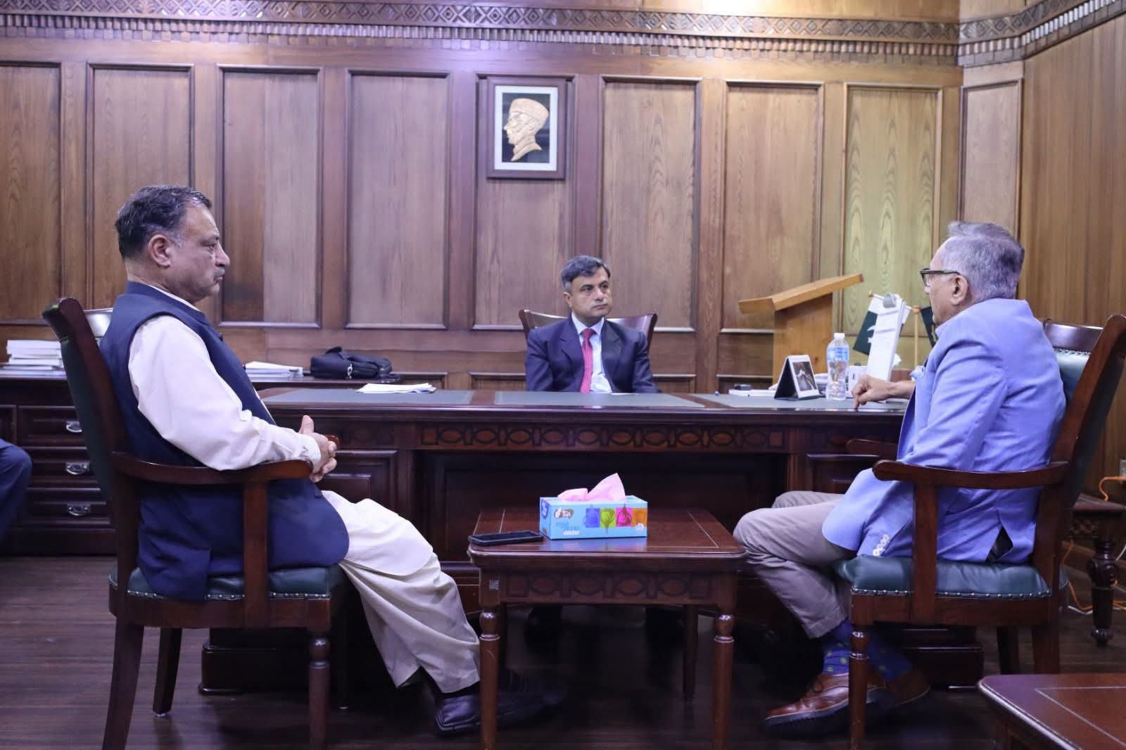 WWF Pakistan Chief Meets GB Development Secretary to Discuss Environmental Cooperation