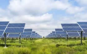 Solar power, BESS, policy reforms in focus at Lahore conclave