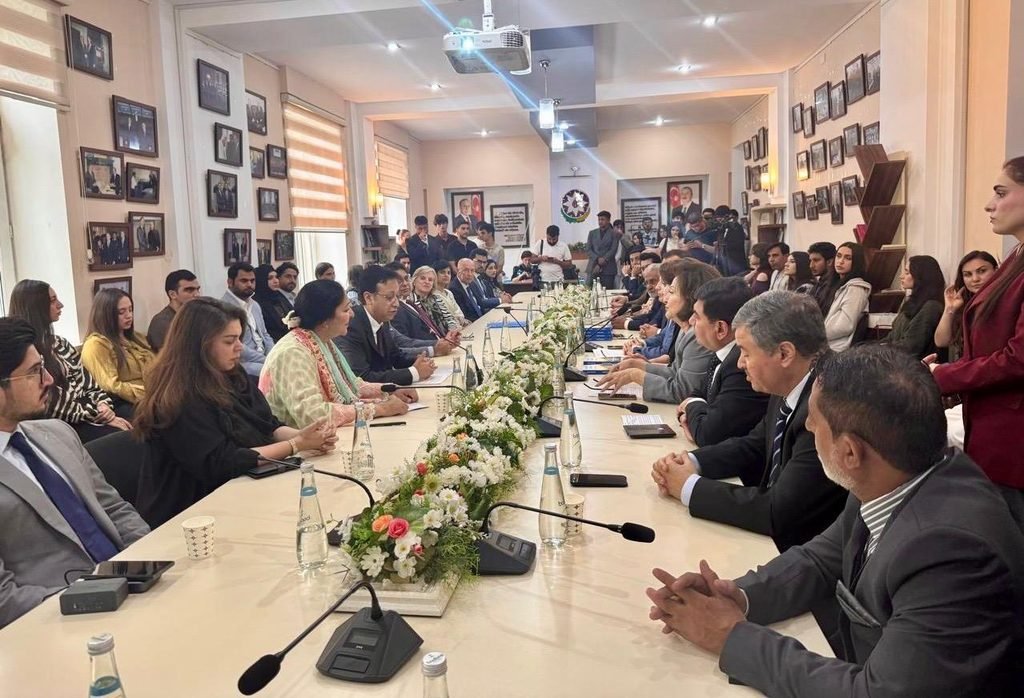Pakistan-Azerbaijan Literary Exchange Strengthens Cultural Ties