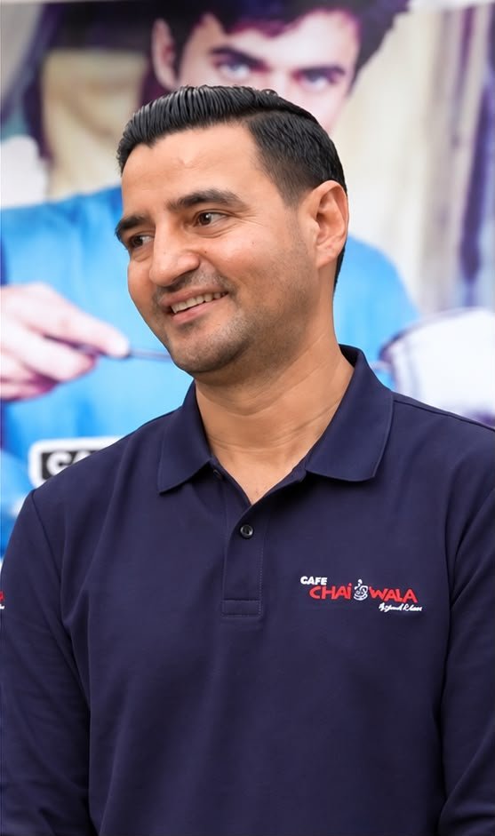 Asif Khaliq drives blue-eyed Chaiwala Arshad Khan’s London success