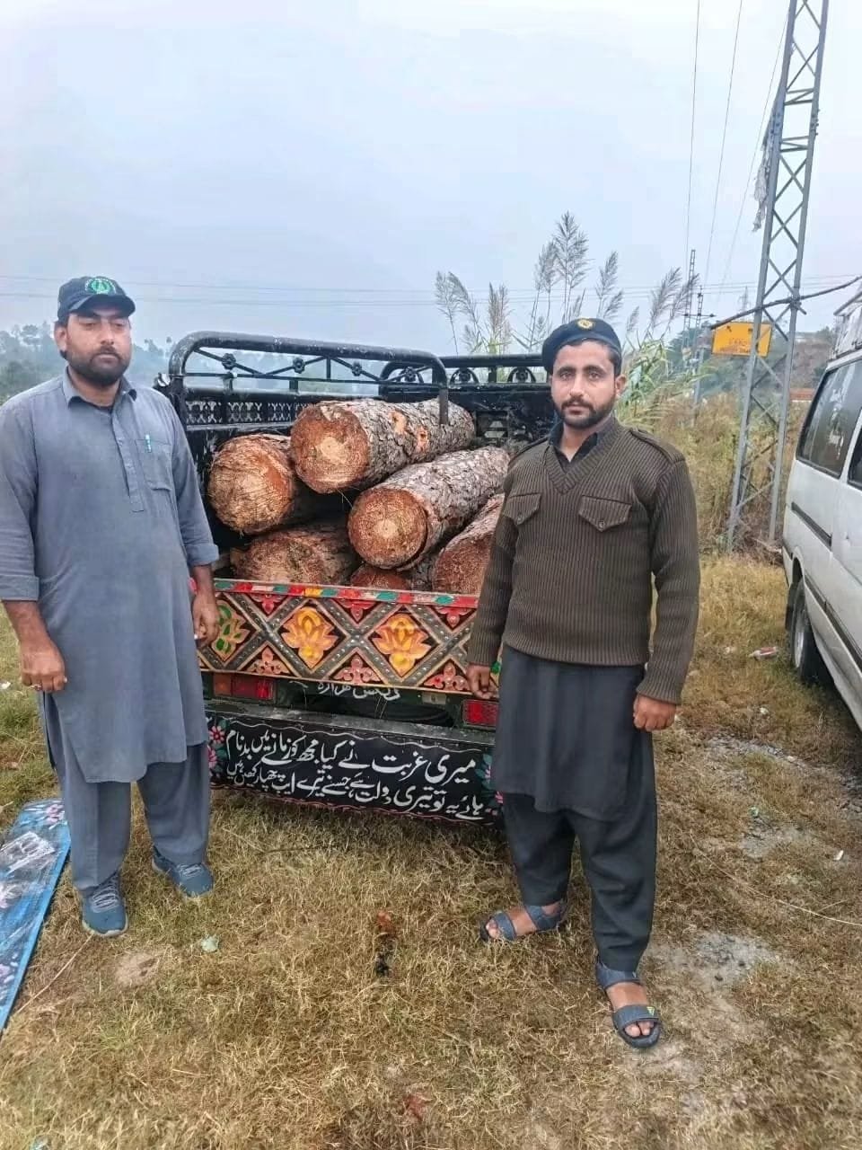Forest Department Seizes Vehicle Carrying Illegal Timber in Abbottabad