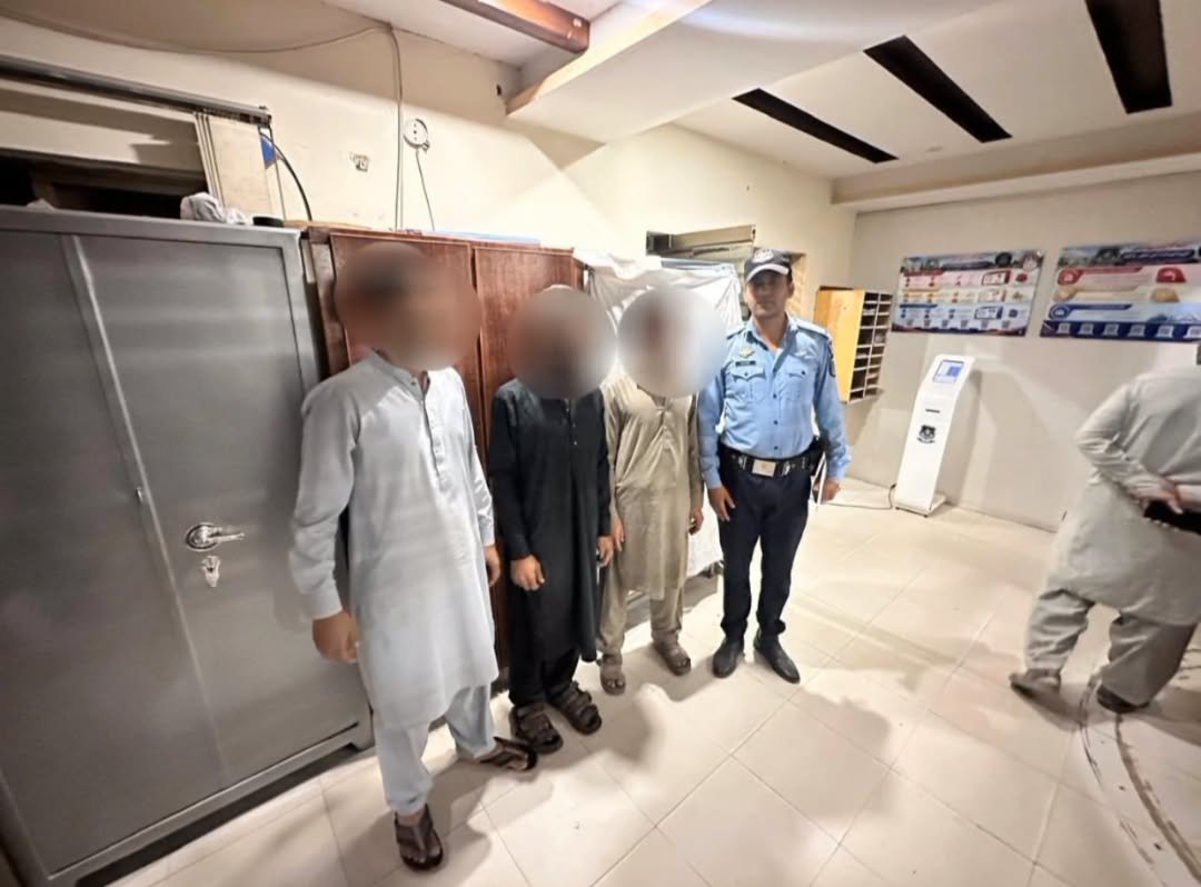 Islamabad Administration Seizes 218kg of Polythene in Plastic Bag Crackdown