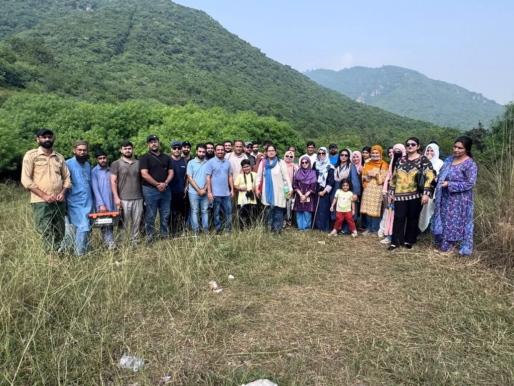 NUTECH Faculty And Students Mark World Migratory Bird Day At Margalla Hills National Park NUTECH Faculty And Students Mark World Migratory Bird Day At Margalla Hills National Park