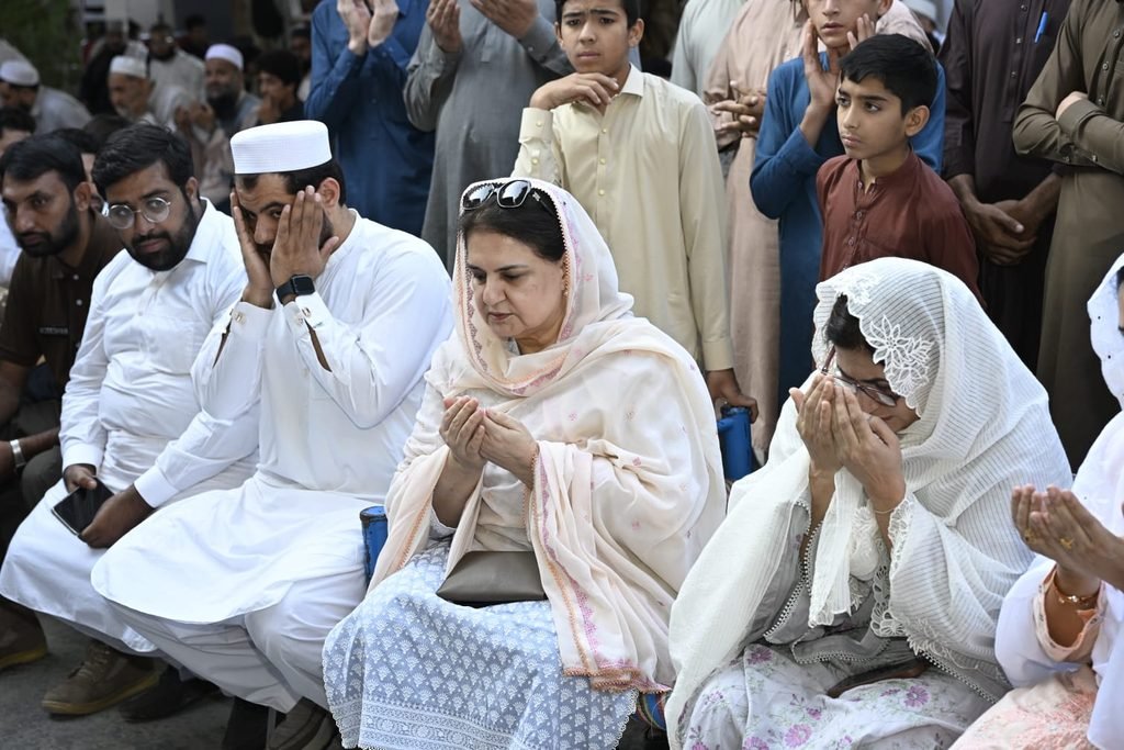 Rubina Khalid Calls for Accountability and School Safety Inspections After Peshawar Roof Collapse